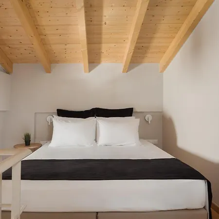 Yerma Apartment *